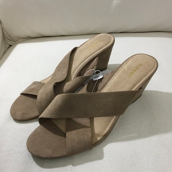 Old Navy Faux Suede Cross Over Slides Sz 10 - Picture 1 of 8